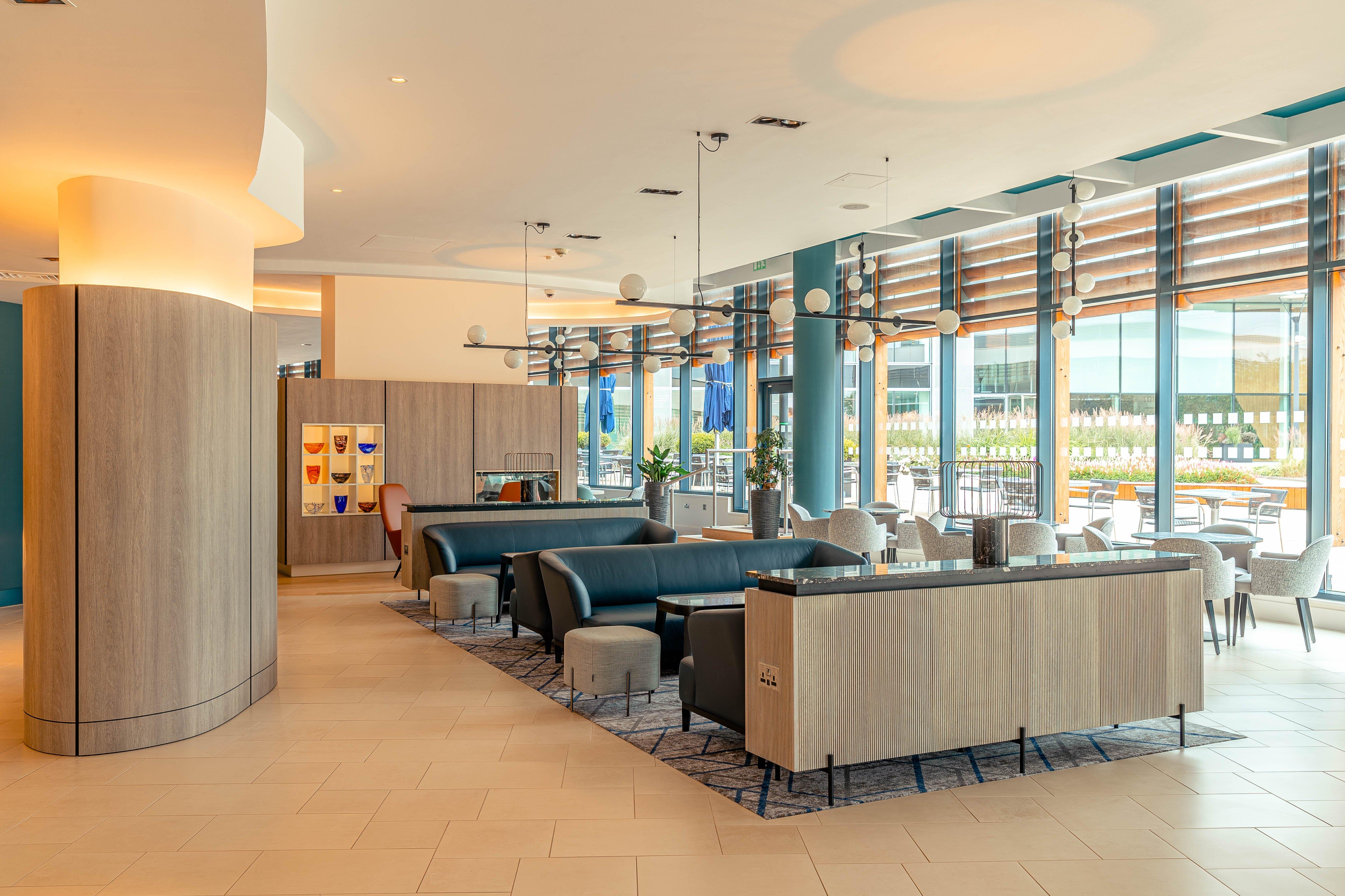 Hotel Crowne Plaza 4*