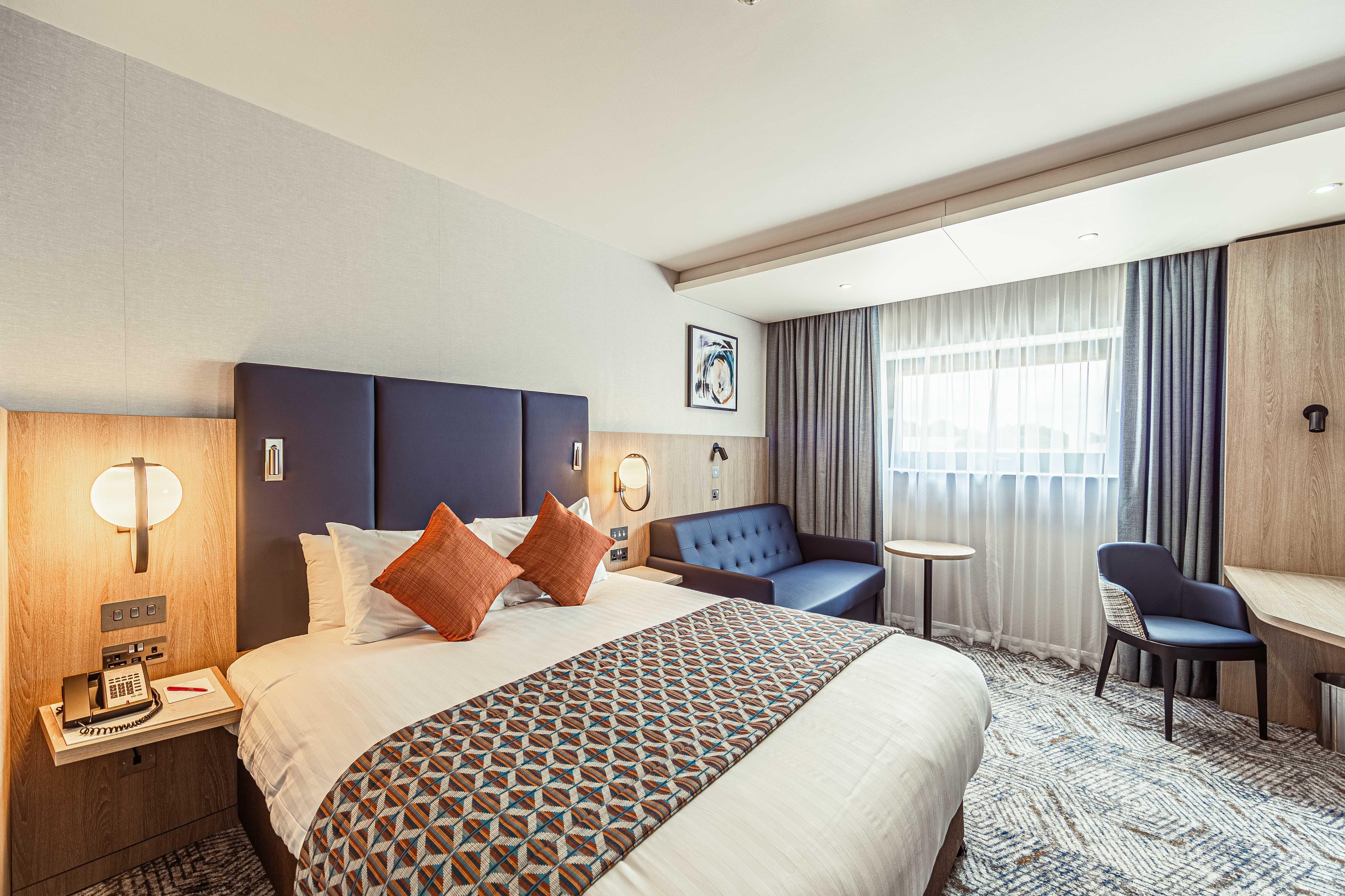 Crowne Plaza Hotel Reading