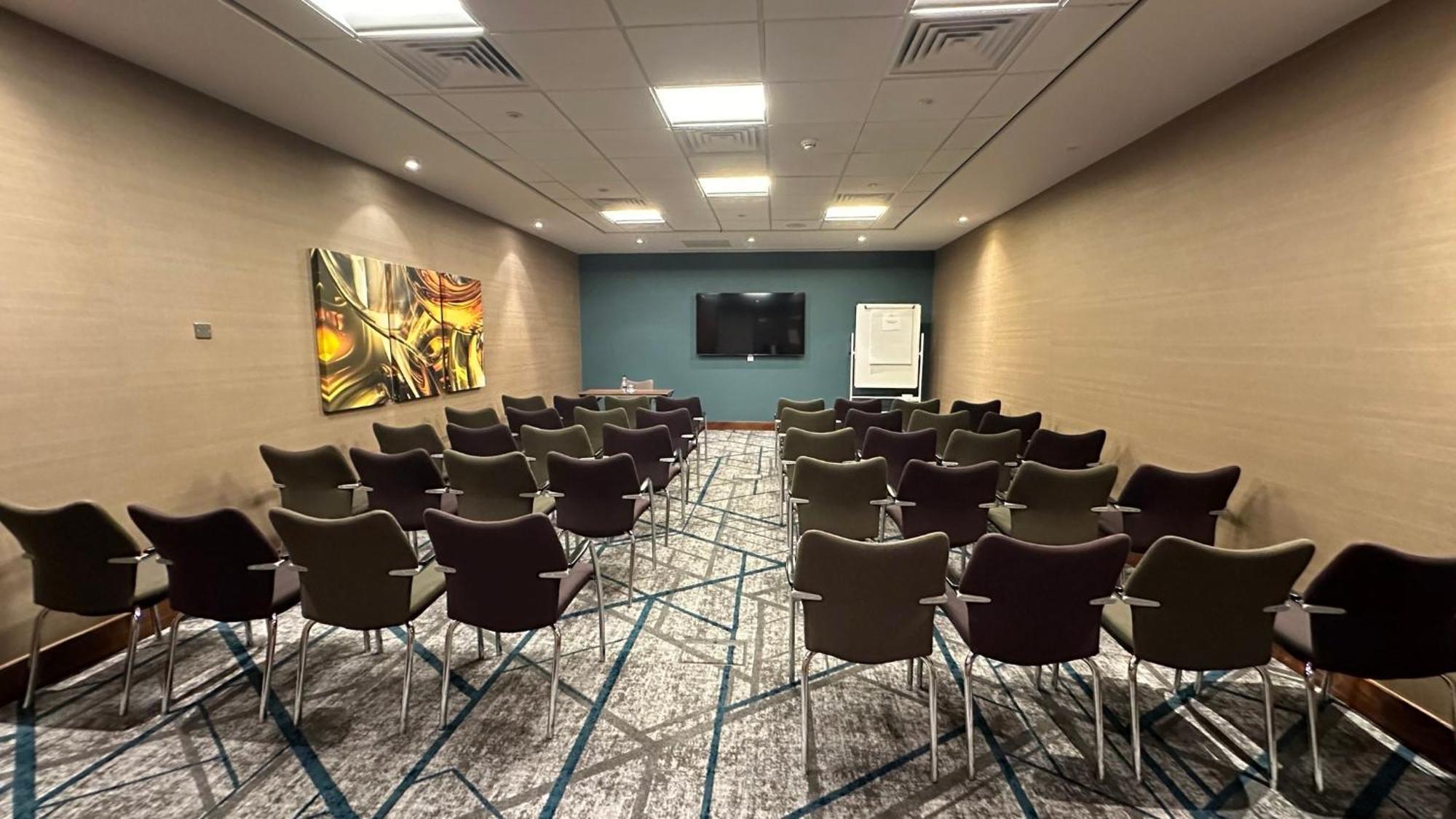 Crowne Plaza Reading
